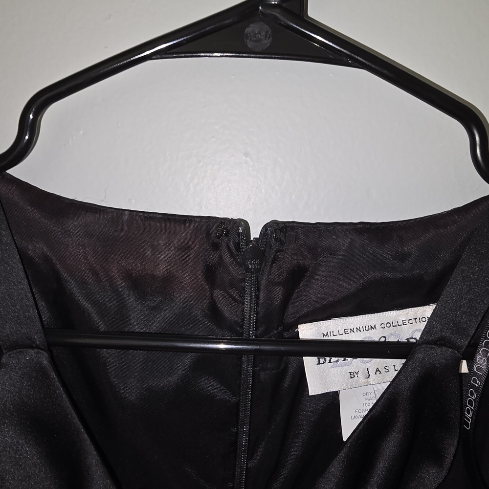 Betsy & Adam Elegant Black Formal Dress - Picture 8 of 8